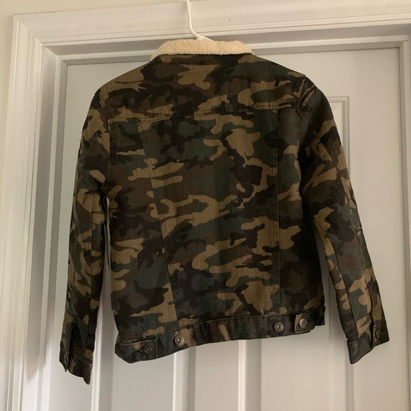 Boys Camo Sherpa lined jacket - Picture 4 of 5